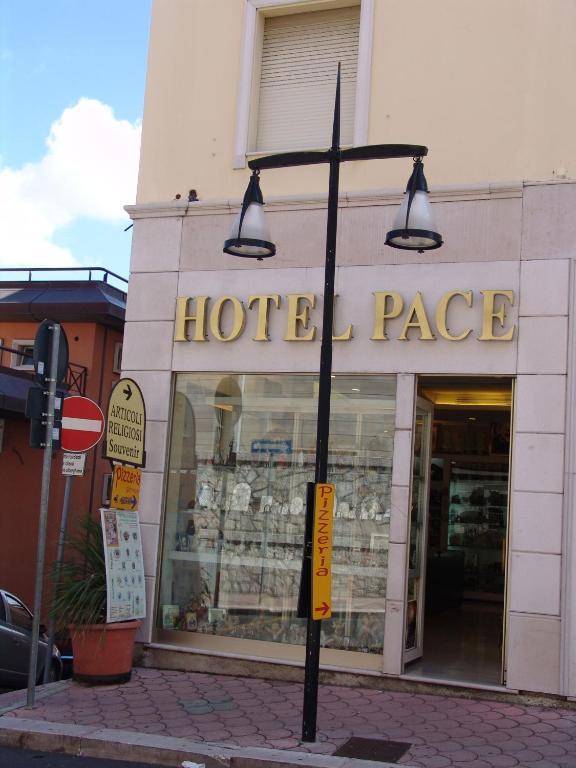 Hotel Pace San Giovanni Rotondo Exterior foto